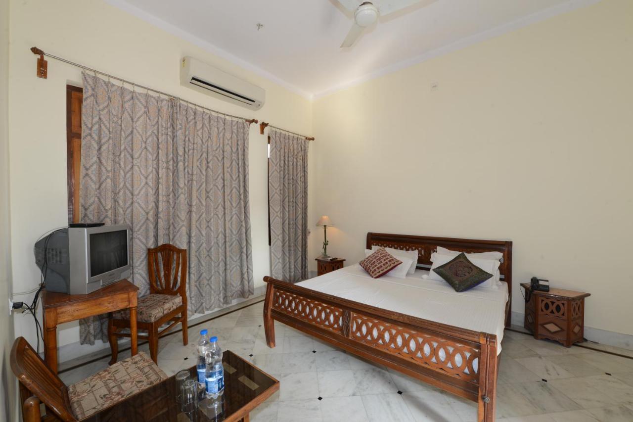 Hotel Harasar Haveli Bikaner Bagian luar foto