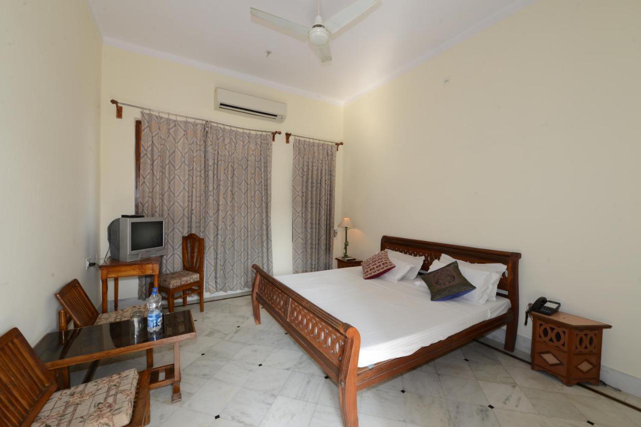 Hotel Harasar Haveli Bikaner Bagian luar foto