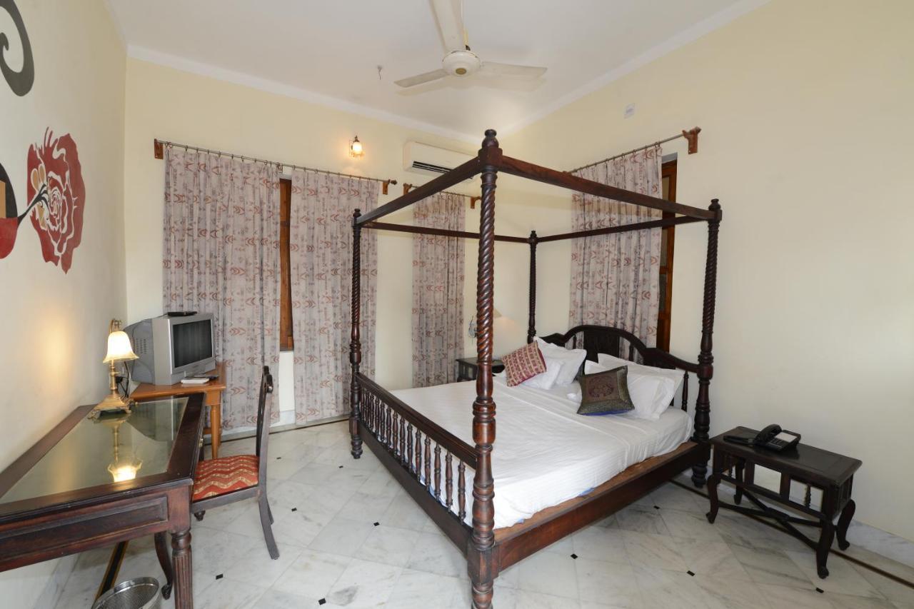 Hotel Harasar Haveli Bikaner Bagian luar foto